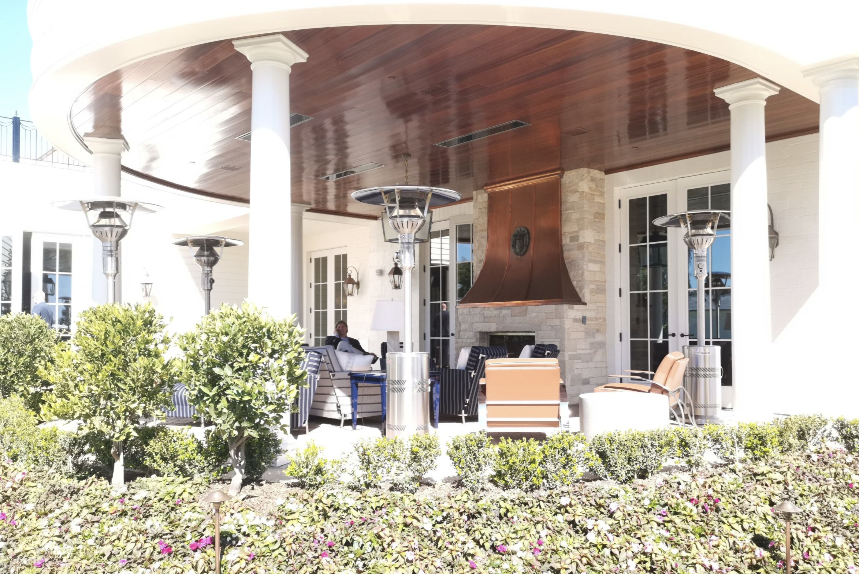 GA201M2 Covered porch